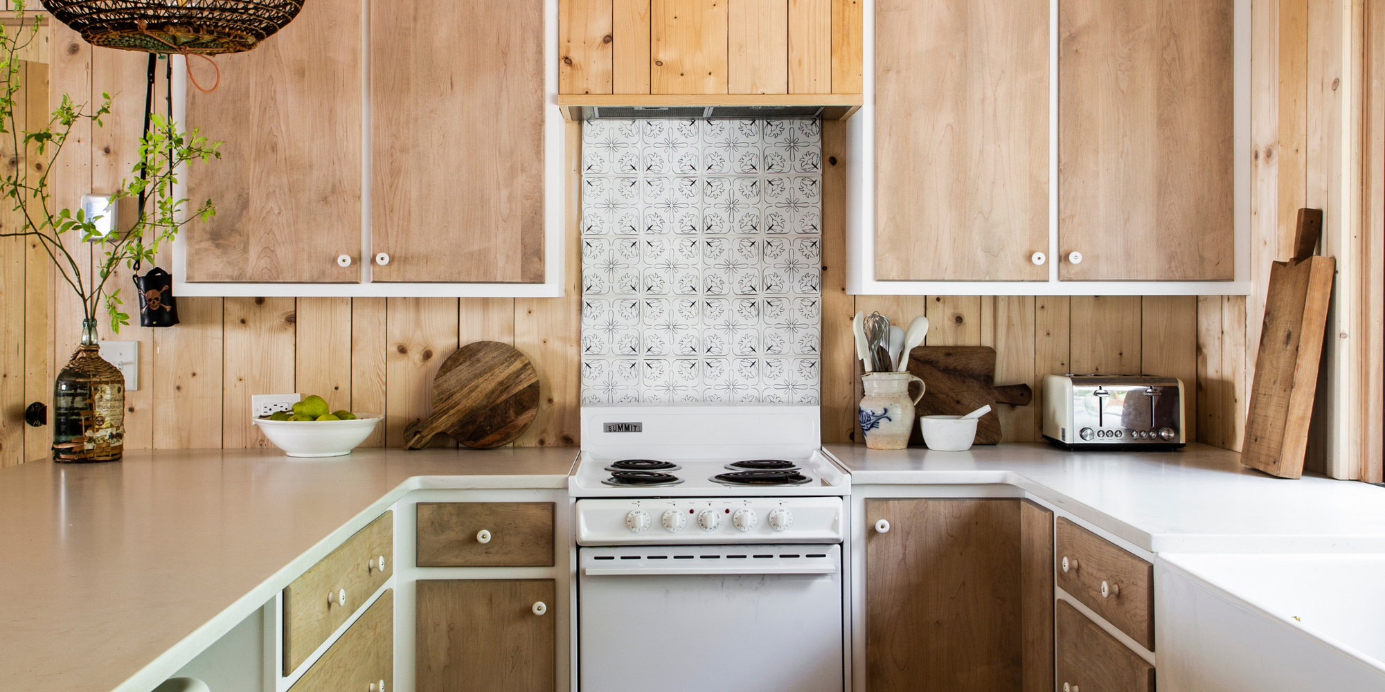 Minimalist Farmhouse Tiny Kitchen Backsplash